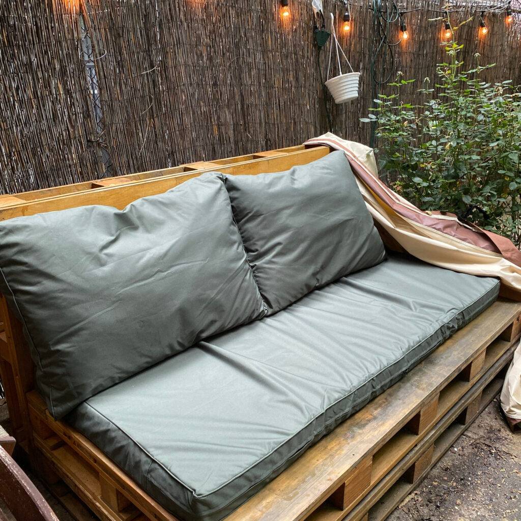 Took a while to get here but it’s amazing & fits my piece perfectly. waterproof outdoor covers for daybed seating