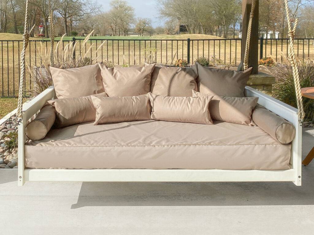 porch swing designs for countryside, porch swing covers, waterprrof cover for porch swing mattress, water-resistant cover for mattress, porch swing waterproof mattress cover, water-resistant mattress cover, outdoor mattress cover, outdoor daybed cover